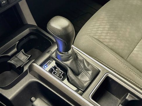 Used 2021 Toyota Tacoma SR5 RWD image 19