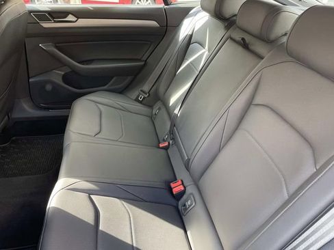 Used 2020 Volkswagen Arteon SE image 24