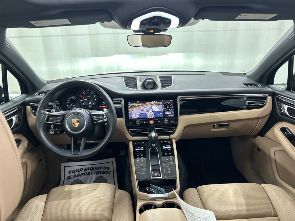 Used 2026 Porsche Macan AWD/4WD image 19
