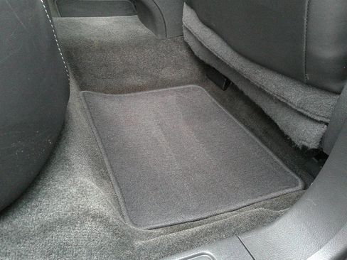 Used 2011 Ford Taurus SEL w/ 201A Rapid Spec Order Code image 22