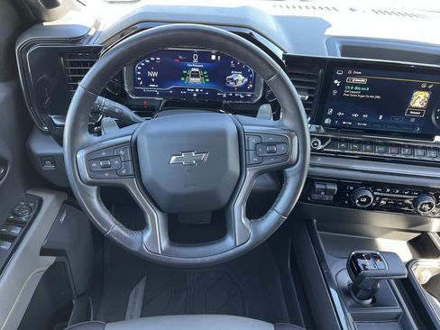 Used 2023 Chevrolet Silverado 1500 ZR2 w/ Technology Package AWD/4WD image 11