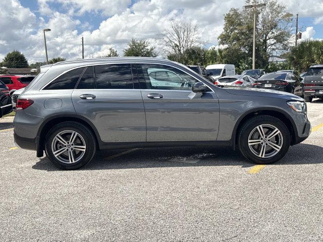 Used 2022 Mercedes-Benz GLC 300 image 2