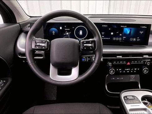 Certified 2026 Hyundai Ioniq 9 S RWD image 5