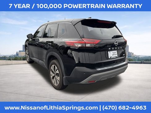 Certified 2023 Nissan Rogue SV image 3