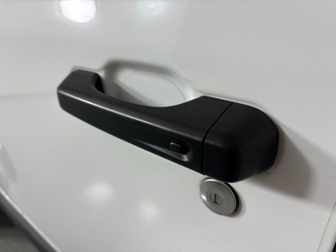 Used 2023 Jeep Gladiator Rubicon w/ Cold Weather Group image 15