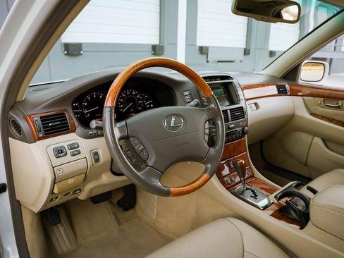 Used 2005 Lexus LS 430 image 15