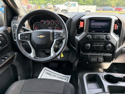 Used 2020 Chevrolet Silverado 1500 LT AWD/4WD image 15