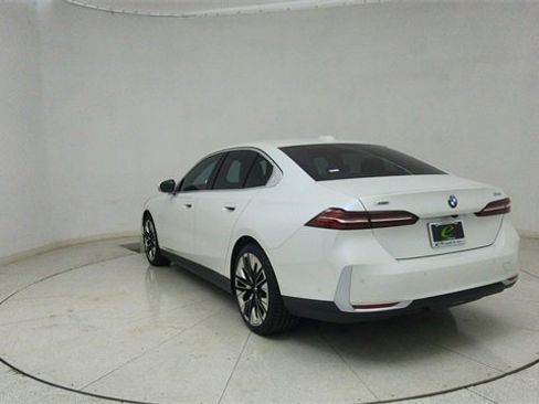 Used 2025 BMW 540i xDrive image 67