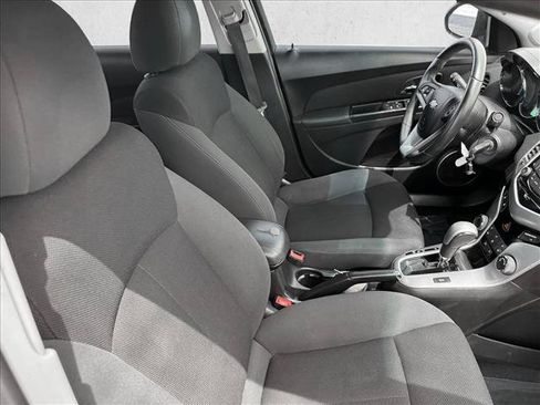 Used 2011 Chevrolet Cruze LT w/ RS Package FWD image 19