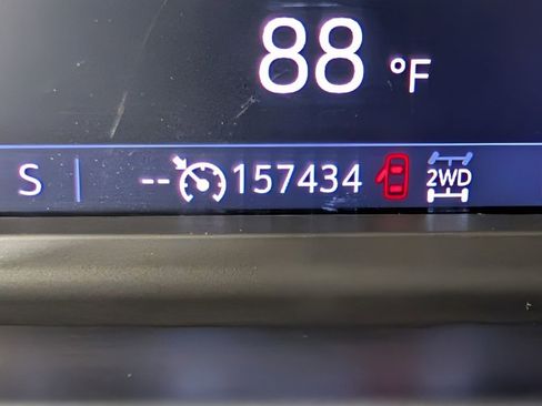 Used 2021 Chevrolet Silverado 1500 LT image 21