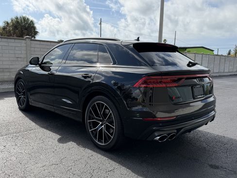Used 2023 Audi SQ8 Prestige image 3
