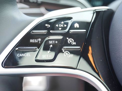 New 2025 Mercedes-Benz GLE 450 4MATIC image 14