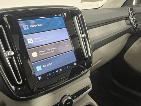 Certified 2023 Volvo XC40 B5 Plus w/ Driver Assist Package image 22