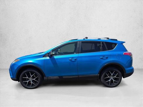 Used 2017 Toyota RAV4 SE AWD/4WD image 9