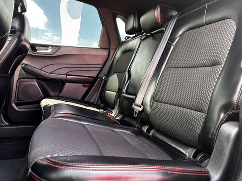 Used 2023 Ford Escape ST-Line image 15