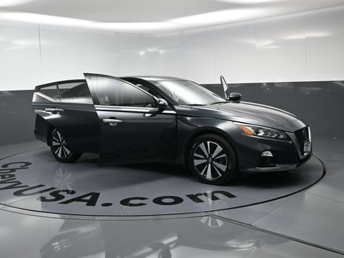 Used 2022 Nissan Altima 2.5 SL AWD/4WD image 25