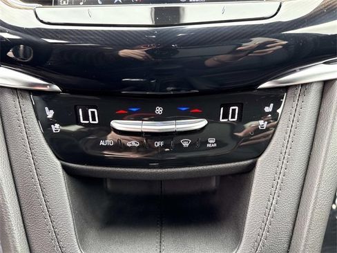 Used 2024 Cadillac XT6 Sport w/ Platinum Package image 23