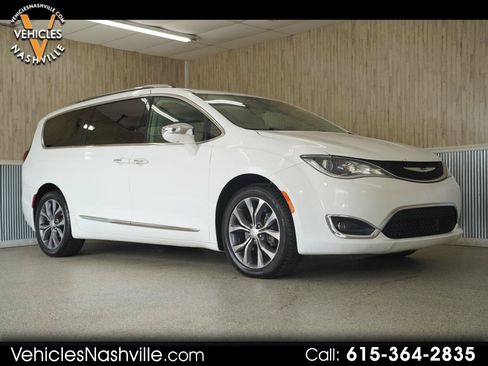 Used 2017 Chrysler Pacifica Limited w/ UConnect Theater Package FWD image 1