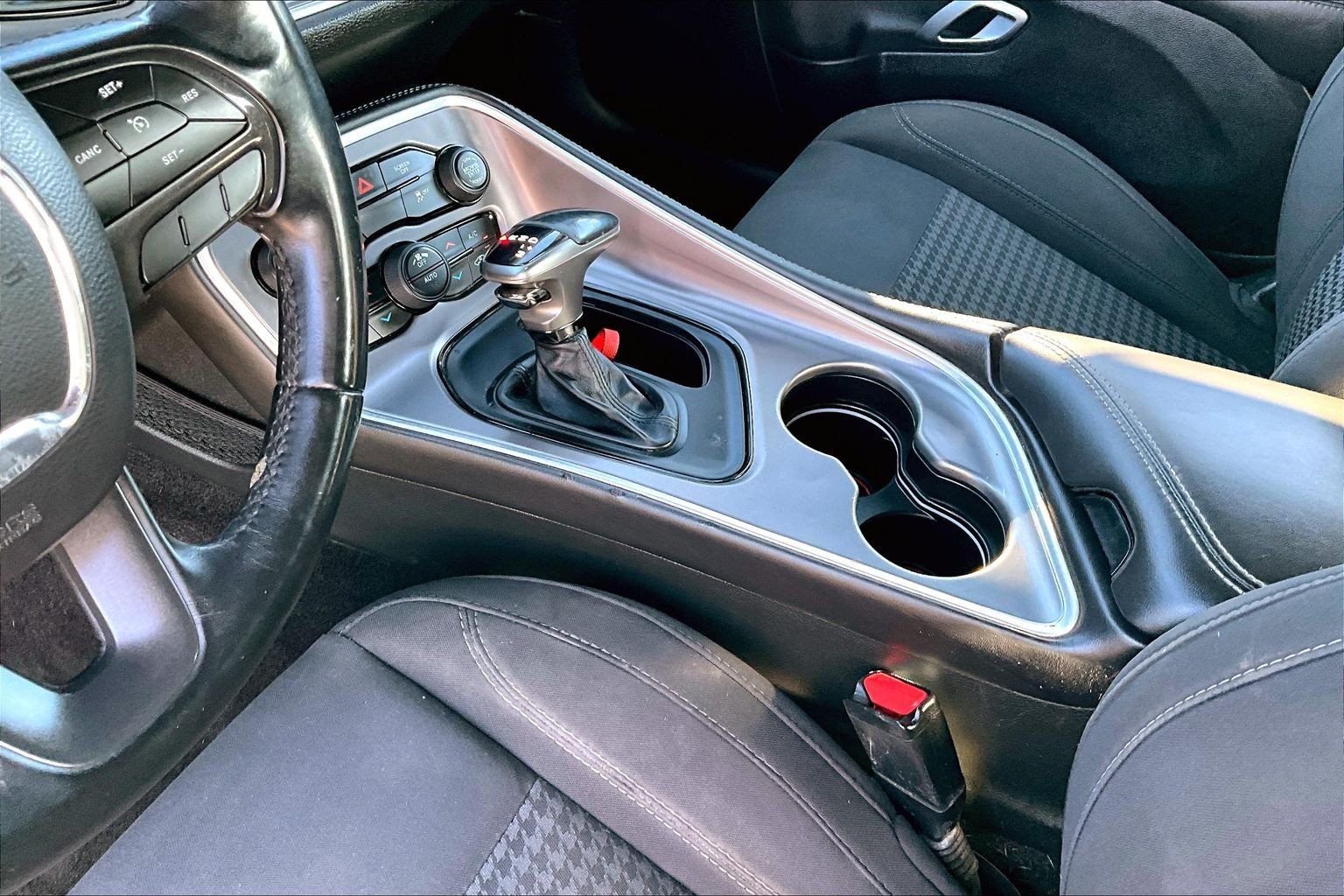 Used 2019 Dodge Challenger SXT RWD image 13