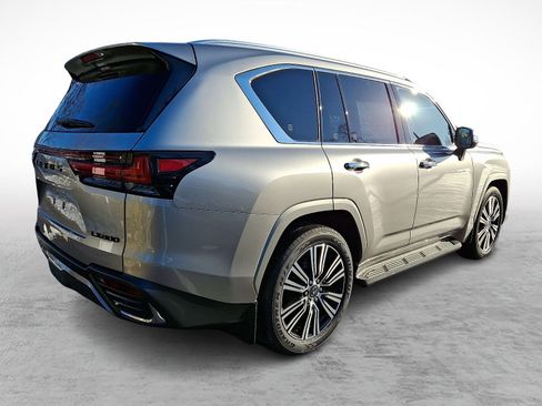 New 2026 Lexus LX 600 4WD w/ Luxury Package image 4