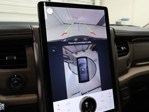 Used 2023 Ford Expedition Limited image 21