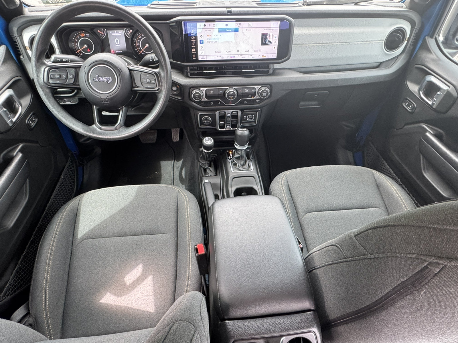 Used 2025 Jeep Wrangler Unlimited Sport AWD/4WD image 25
