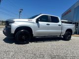 Used 2020 Chevrolet Silverado 1500 LT Trail Boss image 2