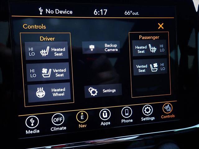 Used 2019 Jeep Grand Cherokee Trailhawk w/ Trailhawk Luxury Group AWD/4WD image 27