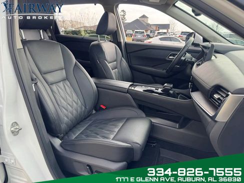 Used 2024 Nissan Rogue Platinum w/ Platinum Premium Package image 12