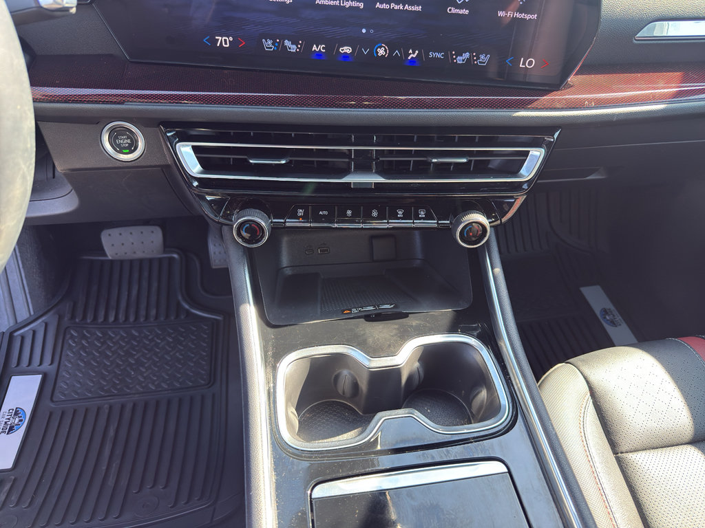 Used 2024 Chevrolet Traverse RS AWD/4WD image 20