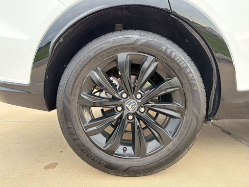 Used 2025 Buick Envista Sport Touring FWD image 10