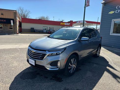 Used 2024 Chevrolet Equinox Premier AWD/4WD image 10