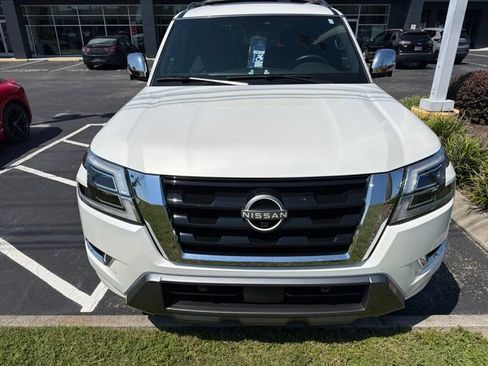 Used 2023 Nissan Armada Platinum w/ Captain's Chairs Package AWD/4WD image 8