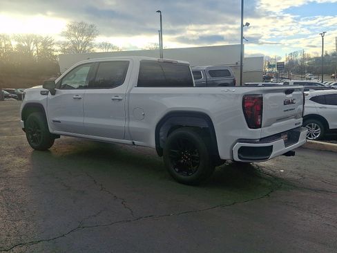 New 2026 GMC Sierra 1500 Elevation image 3