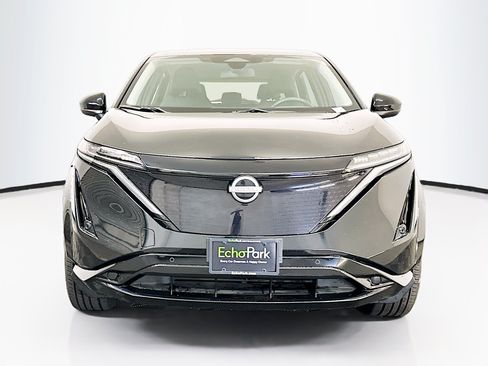 Used 2024 Nissan Ariya AWD image 2