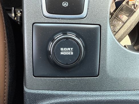 Certified 2025 Ford Bronco Sport Outer Banks w/ Outer Banks Tech Package+ AWD/4WD image 21