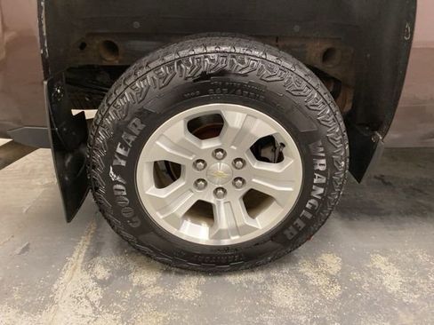 Used 2016 Chevrolet Silverado 1500 LTZ Z71 w/ LTZ Plus Package image 32