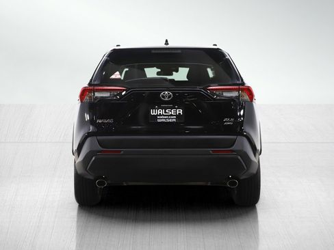 Used 2024 Toyota RAV4 XLE w/ Convenience Package image 4