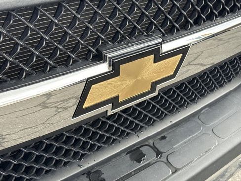 Used 2024 Chevrolet Express 2500 w/ Driver Convenience Package image 24