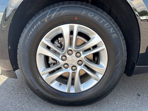 Used 2021 Buick Enclave Essence image 15