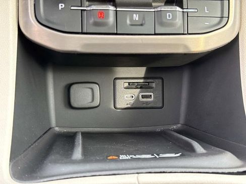 Used 2023 GMC Acadia Denali image 26