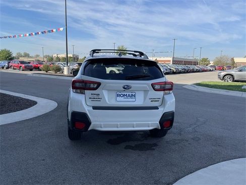 Used 2022 Subaru Crosstrek 2.5i Sport w/ Moonroof Package image 4
