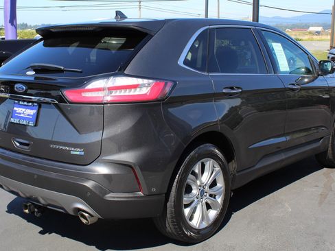 Used 2019 Ford Edge Titanium w/ Equipment Group 301A image 6