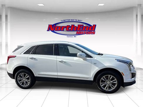 Used 2023 Cadillac XT5 Premium Luxury AWD/4WD image 2