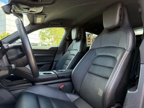 Certified 2025 Porsche Taycan image 6