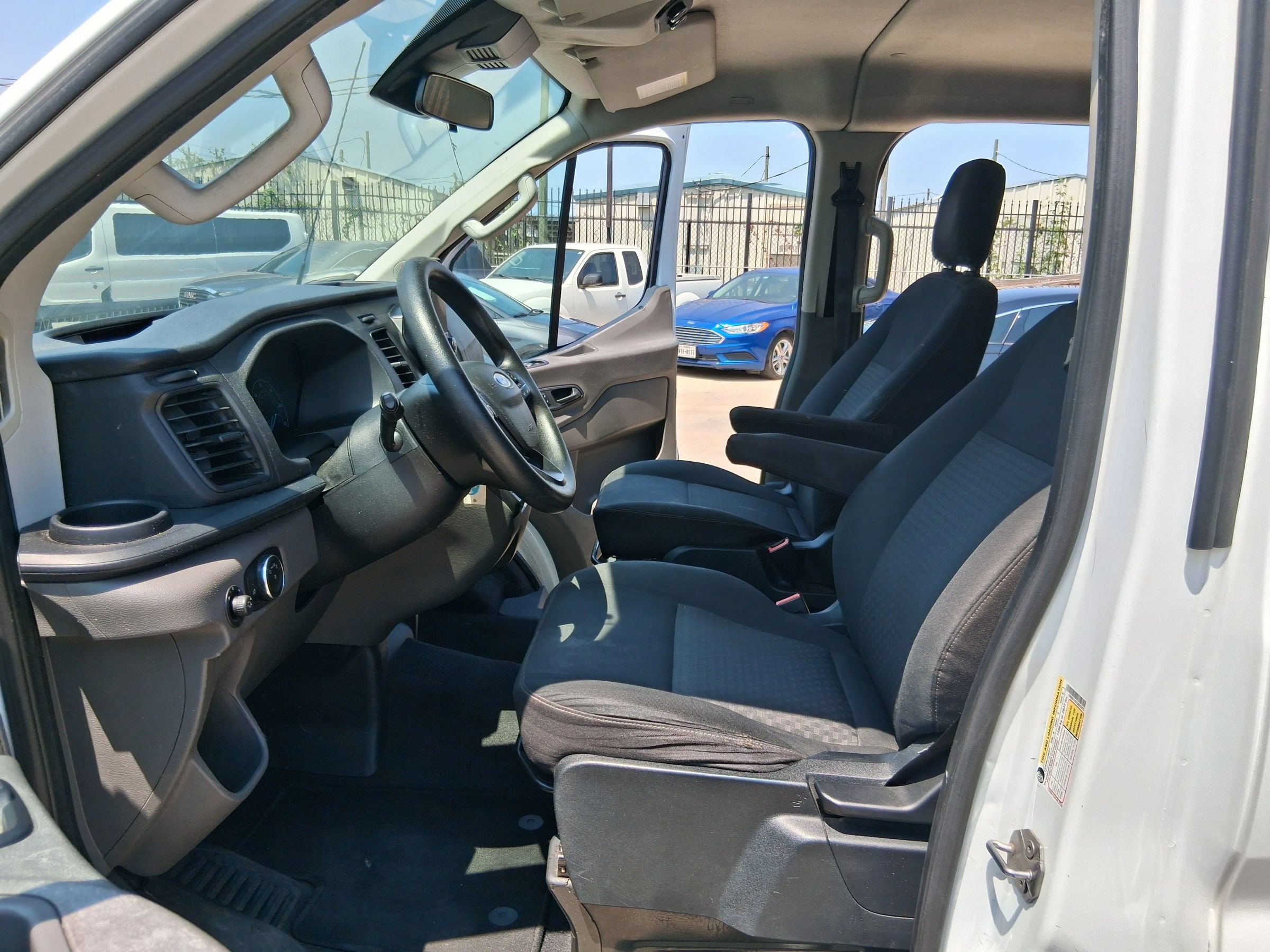 Used 2020 Ford Transit 150 XL RWD image 23