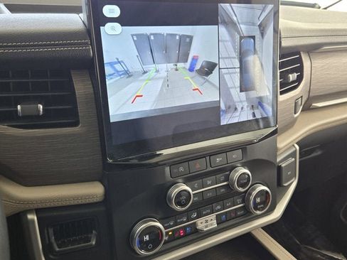 Used 2024 Ford Expedition Max Limited image 27