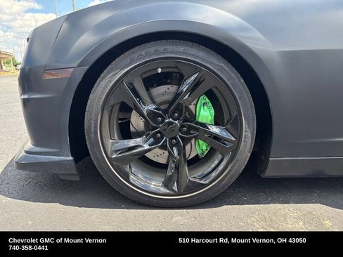 Used 2010 Chevrolet Camaro SS w/ LPO, Ground Effects Package RWD image 21