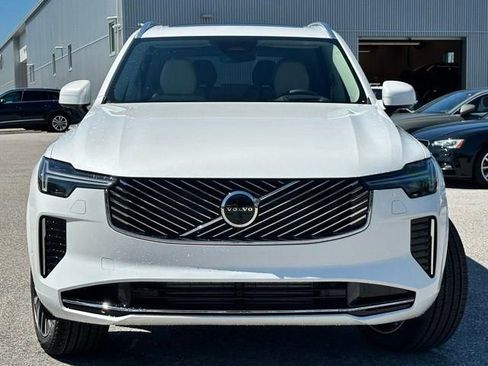 New 2026 Volvo XC90 T8 Ultra w/ Protection Package Premier AWD/4WD image 2