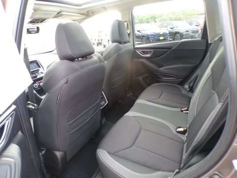 Used 2022 Subaru Forester Premium AWD/4WD image 19